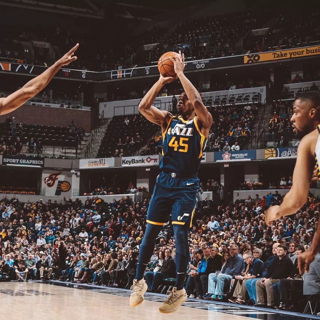 中期突出联 中期突出联